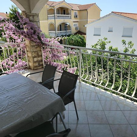 Apartments Vodice Olga Matic المظهر الخارجي الصورة