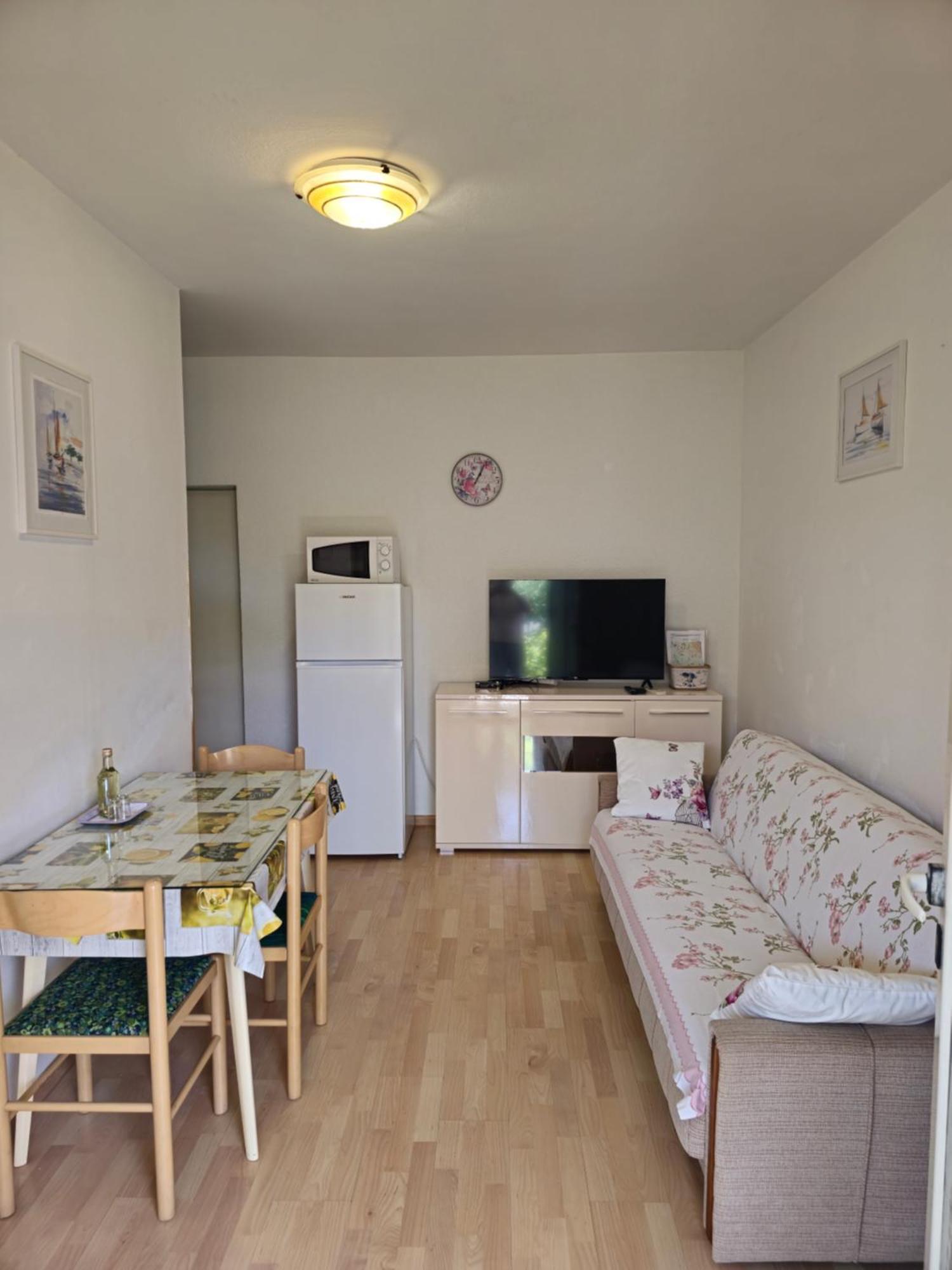 Apartments Vodice Olga Matic المظهر الخارجي الصورة