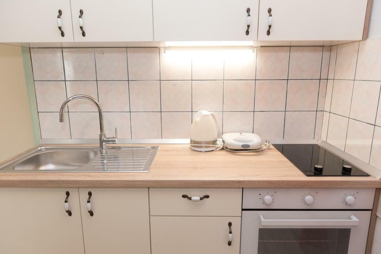 Apartments Vodice Olga Matic المظهر الخارجي الصورة